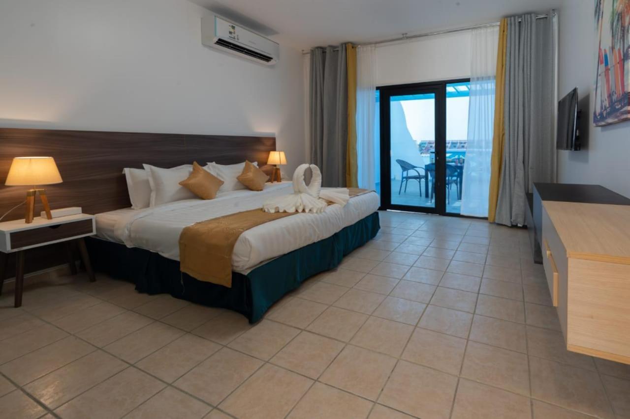 مجمع لاقون السكني - للعائلات فقط Hotel Jeddah Exterior foto